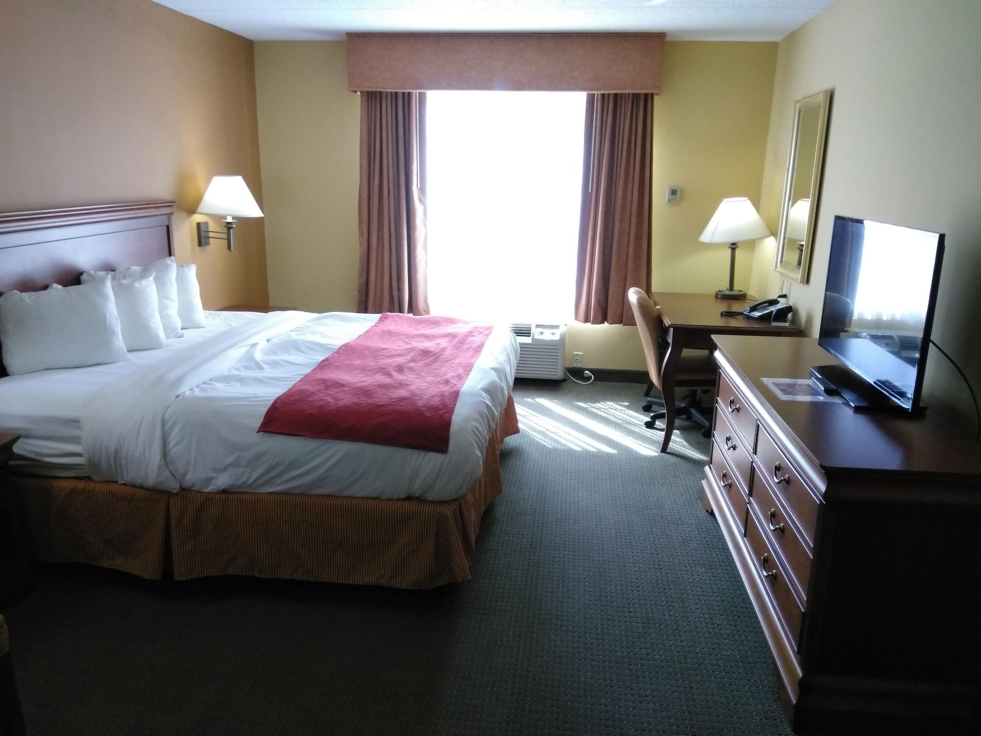 Hotel Baymont By Wyndham Clinton Exterior foto